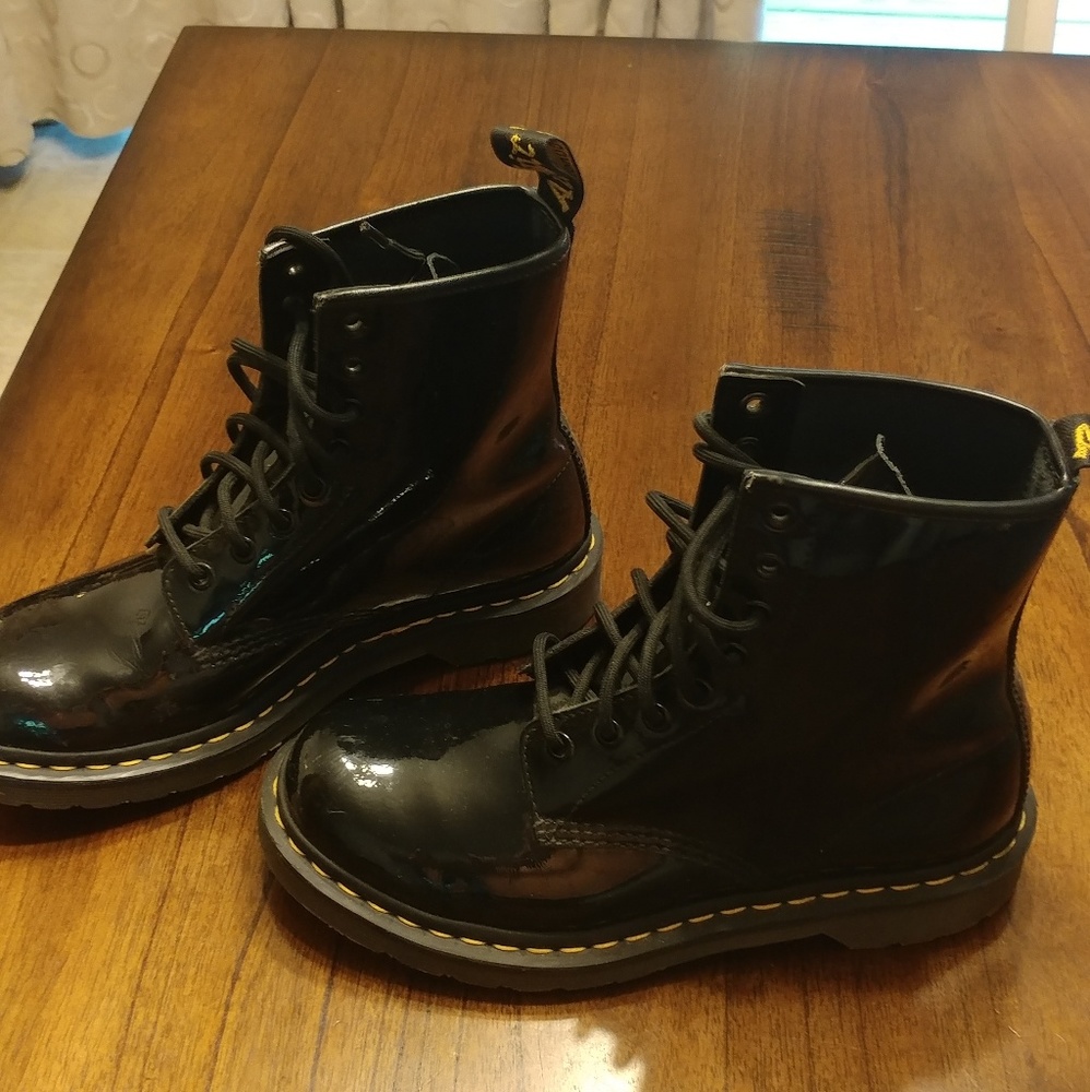 EUC Doc Martens patent black boots 39 or 8